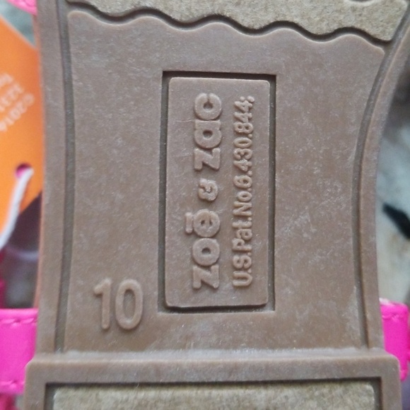 Zoē & Zac // hot pink sandals // caged - Picture 6 of 6